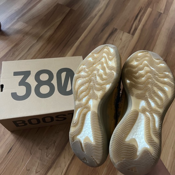 ADIDAS YEEZY BOOST 380 BLUE REFLECTIVE OAT US SIZE 6.5M - Picture 4 of 6